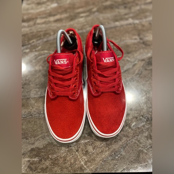 Red classic vans - Picture 1 of 9